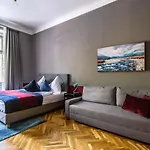 Aparthotel Garden 4*