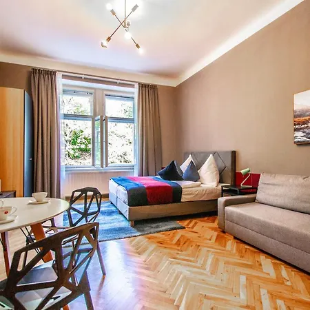 Garden Apartmanhotel 4*