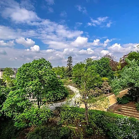 Garden Aparthotel 4*