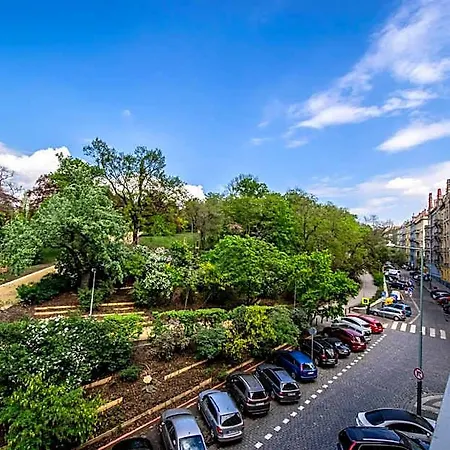 Garden Aparthotel