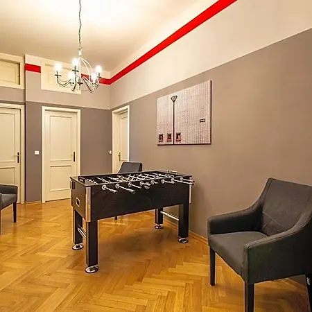 Aparthotel Garden 4*