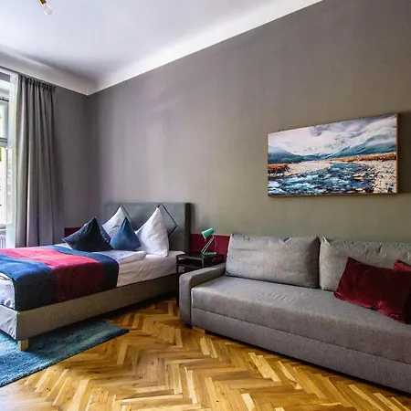 Hotel apartamentowy Garden 4*