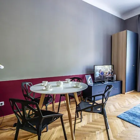 Hotel apartamentowy Garden 4*